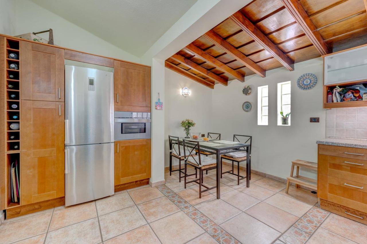 Buenavista Panoramic Villa In Costa Adeje Экстерьер фото